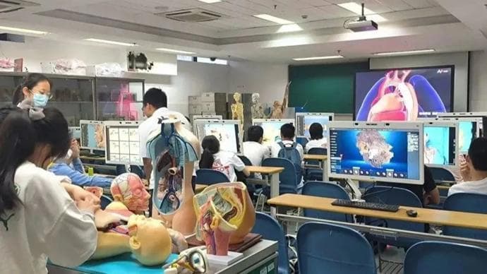 AI时代滚滚而来，医学教育何为？上海交大医学院公布“AI+”顶层方案