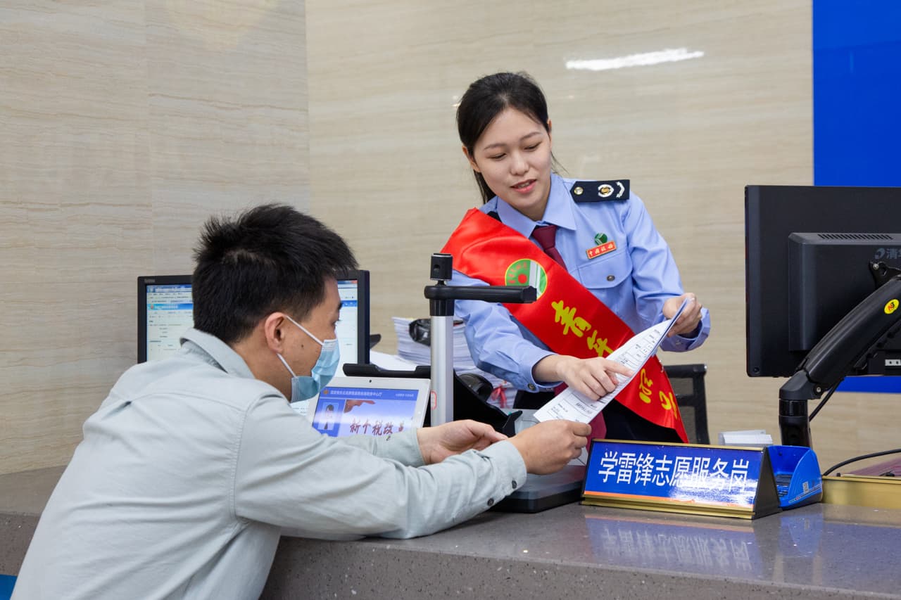 “高效办成一件事”专题报道①︱福建涉税服务：从“可办能办”到“好办易办快办”