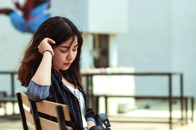 一脸“福气”的女人，这三个特征很明显