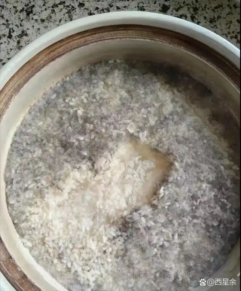 白酒有霉味怎样去除？