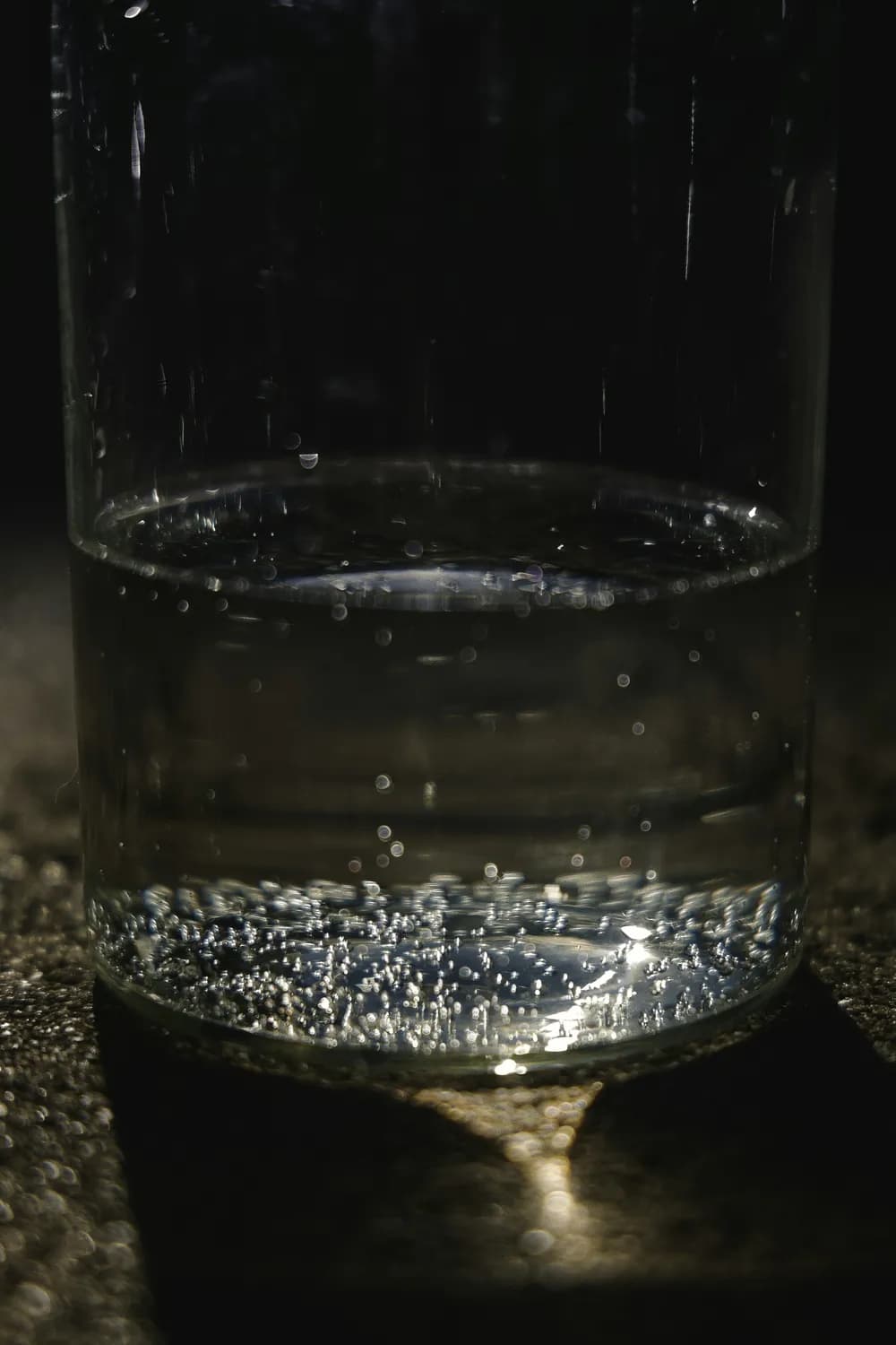 2Al + 2NaOH + 6H2O → 3H2↑：一个实验现象背后的工业价值
