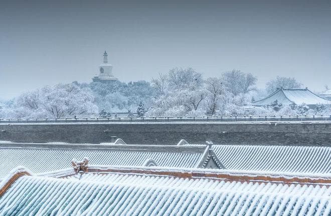 邀请你一同赏雪，十首赏雪的诗词，享受冬日的宁静与美好！