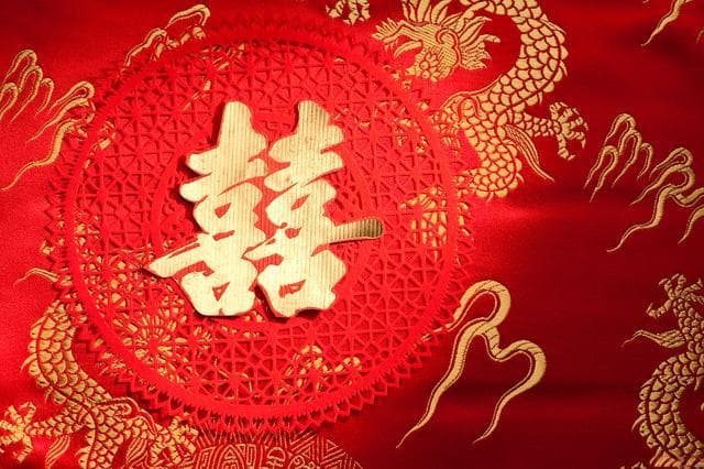 琴瑟和鸣，凤凰于飞：中国传统婚庆八字吉语精选