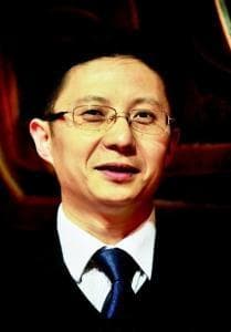 夏晓华：从政界到商界的跨界精英
