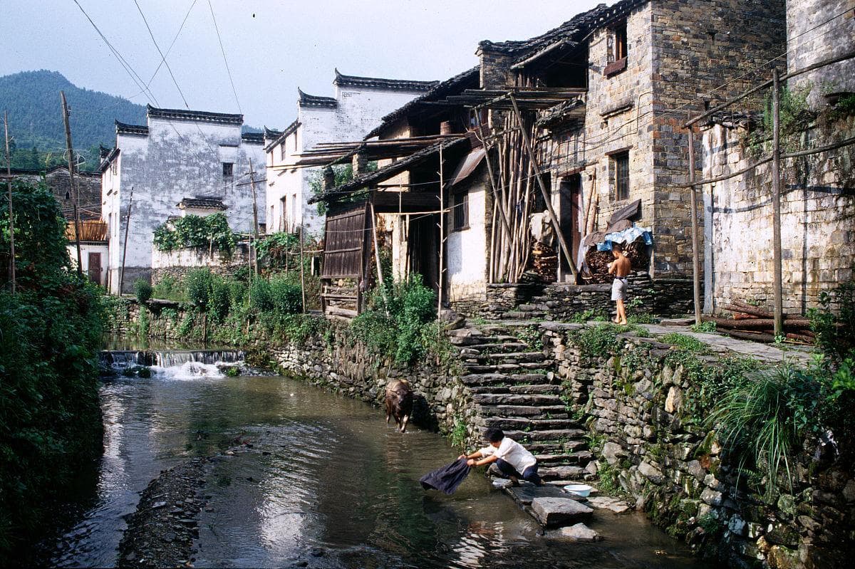 金华的兰溪诸葛八卦村，夏日避暑的古村秘境？