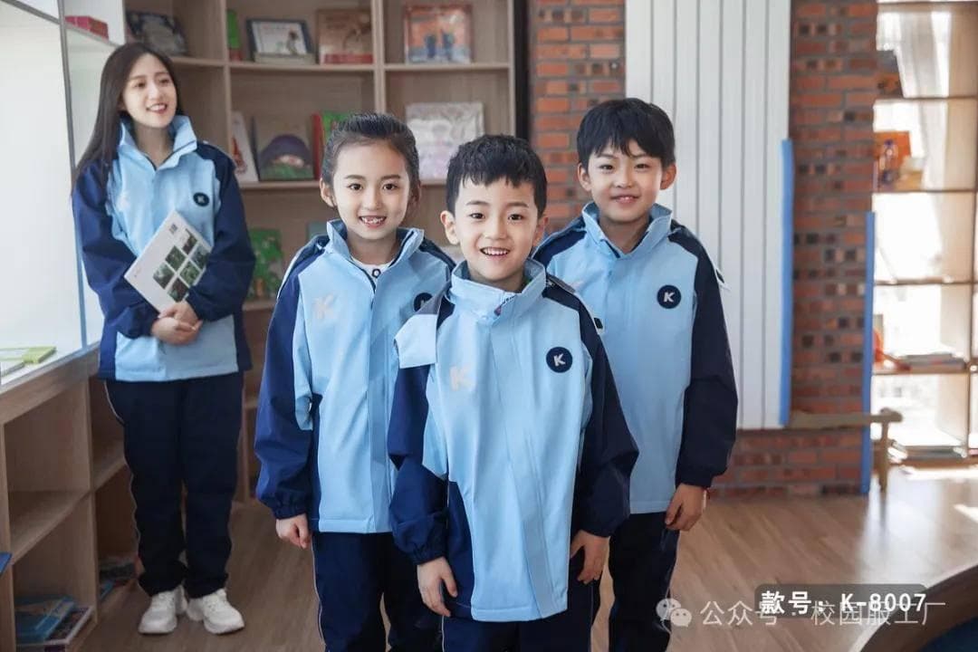 校服设计的情感价值：传递情感与温度的纽带
