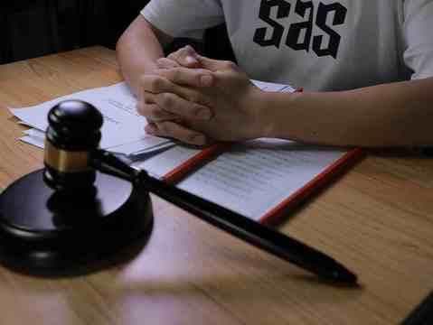 试用期被辞退没书面通知？教你正确维权索赔