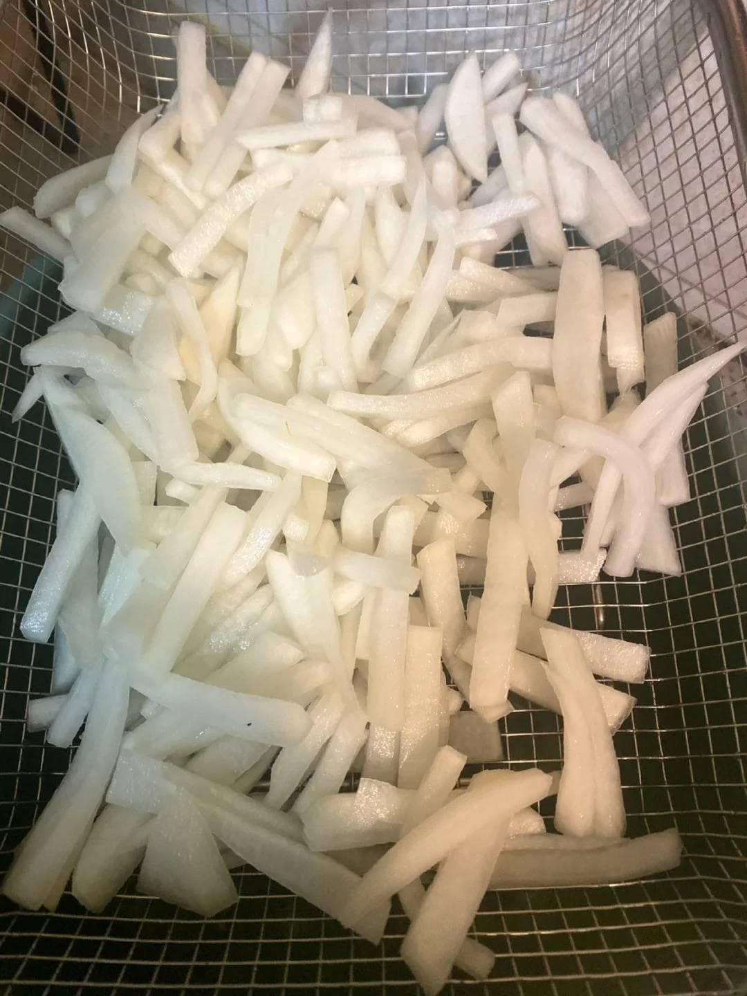香糯可口、焦脆咸鲜的香煎萝卜糕，一口咬下的童年回忆！
