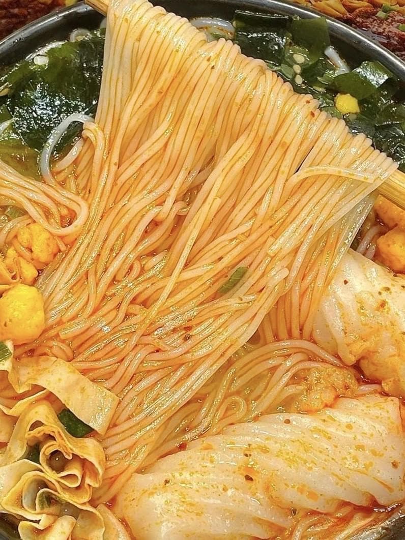 肥汁米线：味蕾的绝美之旅
