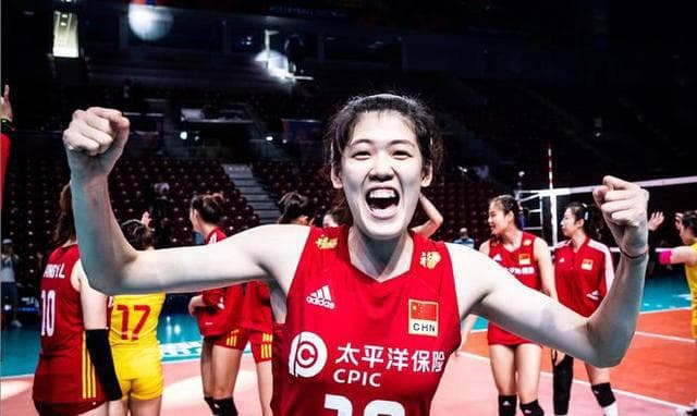 袁心玥留洋土耳其：中国女排未来队长人选李盈莹的挑战与机遇