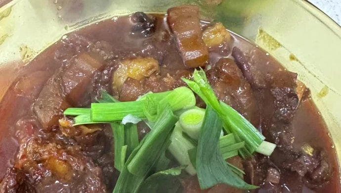 红烧牛腩制作详解：从选材到出锅的完整攻略