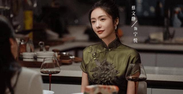 《婚内婚外》：最新年度热播剧，揭秘婚姻生活的复杂面纱