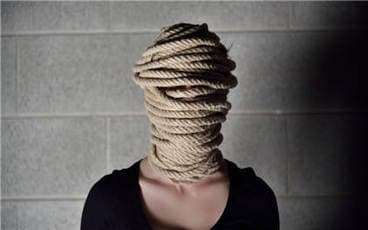 配偶任监事期间发生债务，离职后是否仍需承担共同债务？