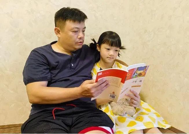 书香愈浓，成长愈暖，在共读中感悟亲子的“双向奔赴”