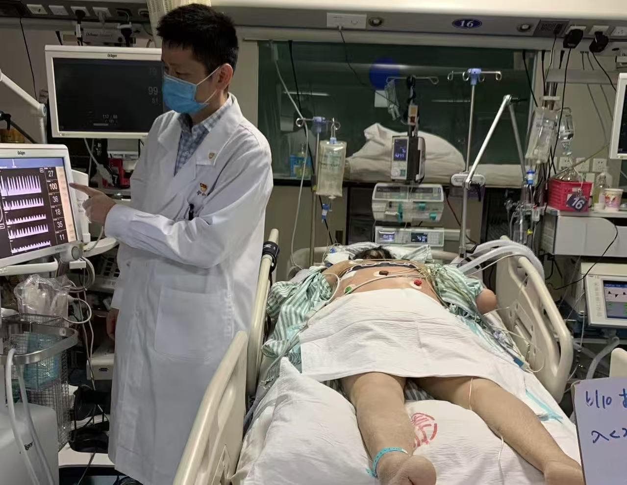 【特色医疗】俯卧位通气，解锁“趴着救命”的正确姿势
