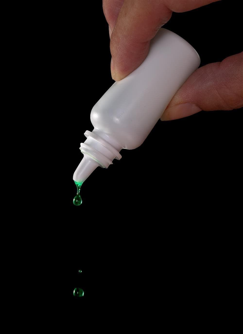 硝酸益康唑溶液正确使用的说明