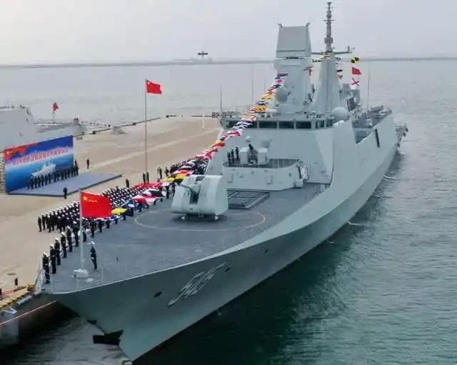首艘054B护卫舰服役，比054A更上一层楼，仍可能是过渡