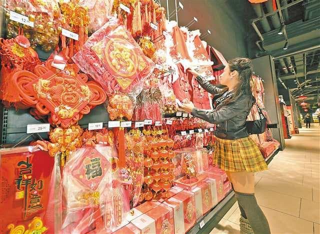 商家加码布局 以旧换新补贴 重庆年货消费“马车”跑起来