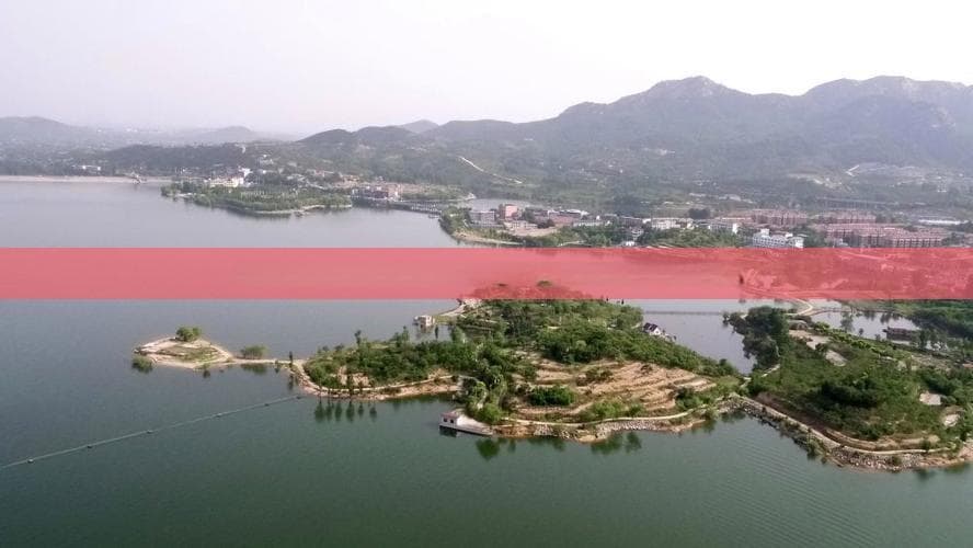 海南丹霞地貌：热带植被与红色砂岩的完美融合
