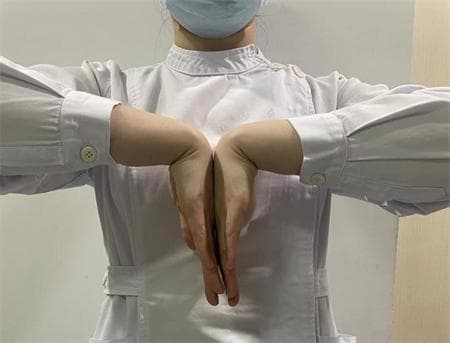 “腕腕”没想到，竟然是“鼠标手”