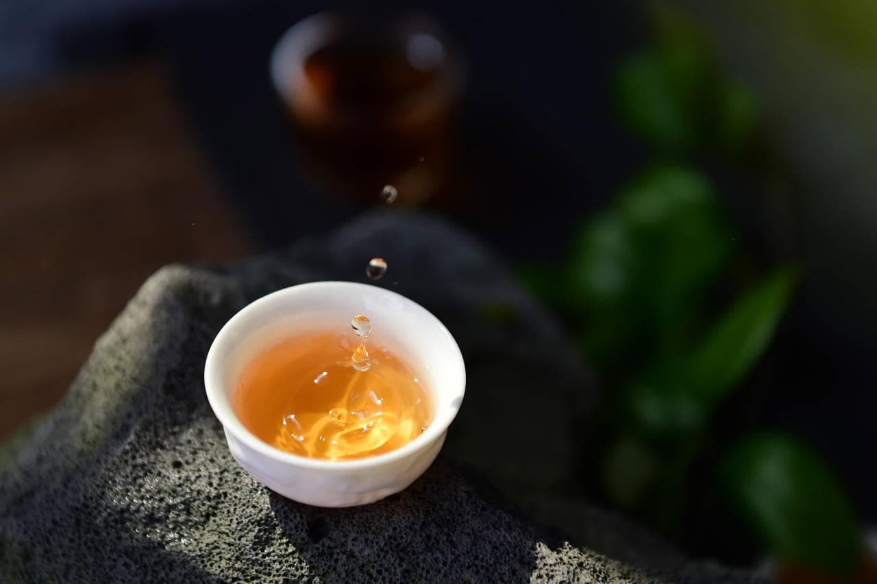 揭秘六大茶类中产量最少的黄茶：独特工艺与文化传承