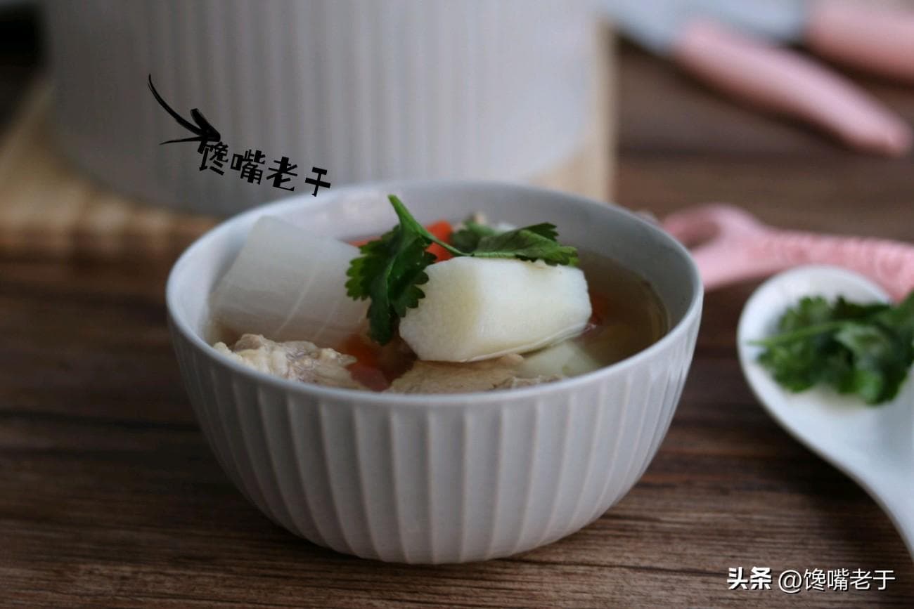 怎样煮羊肉好吃又简单（炖羊肉时，教你正确做法）
