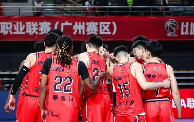 广州79-102不敌广厦！球员评分：焦泊乔8分 李祥波6分 于米提3分