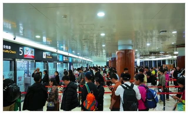 海南返程机票价格飙升，旅客分享省钱返程攻略