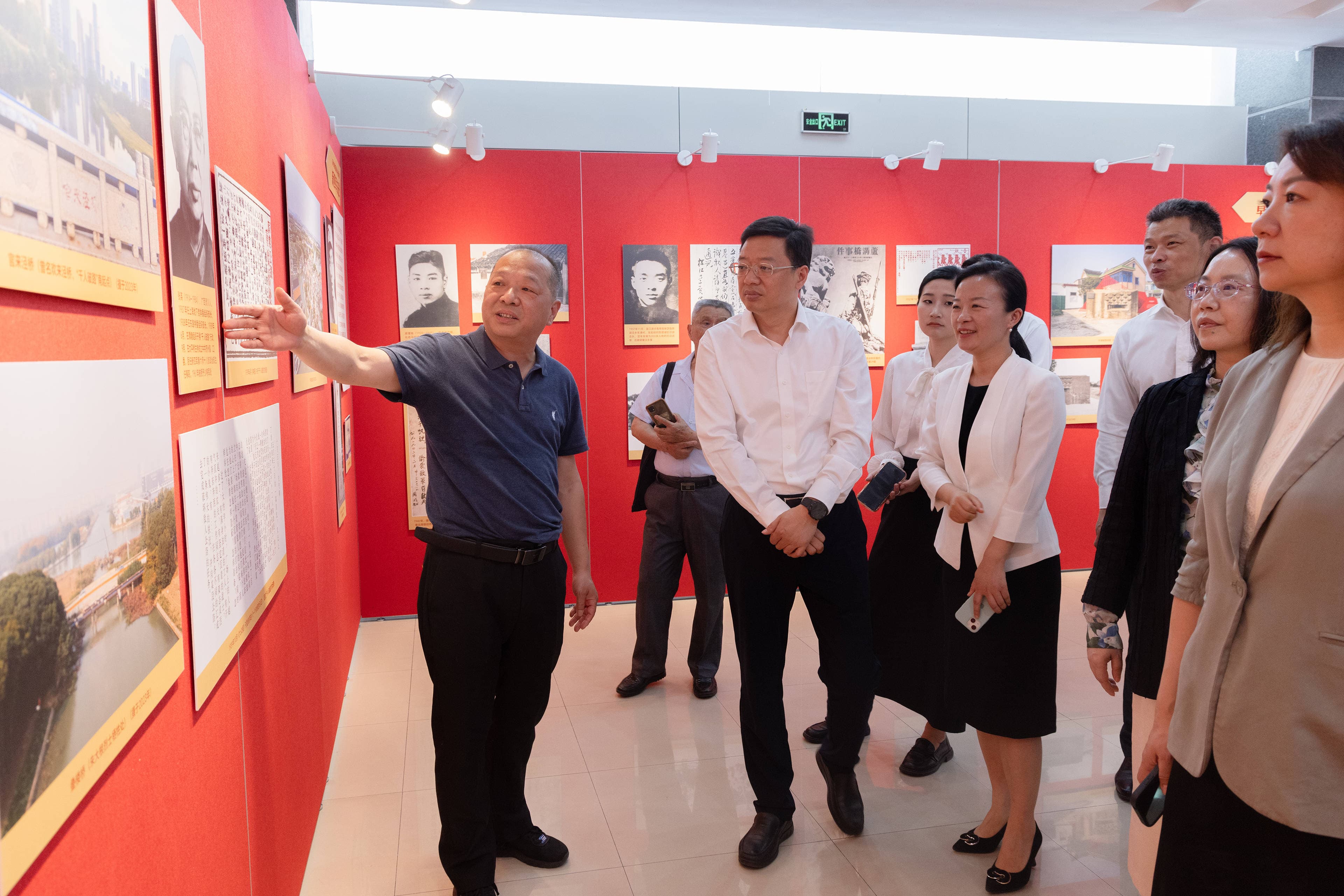渔业鱼鳞册等珍贵档案今亮相