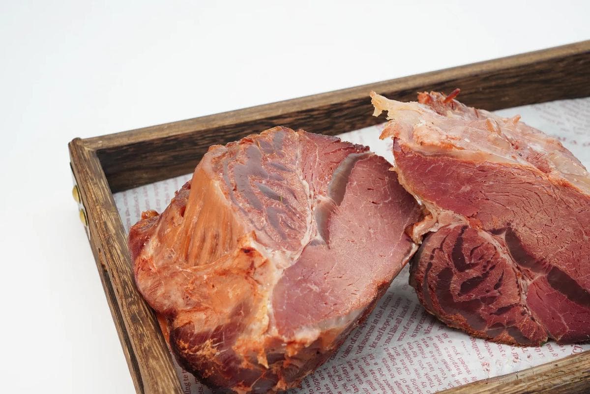 卤牛肉必备5种香料：砂仁、丁香、白蔻、小茴香和草果