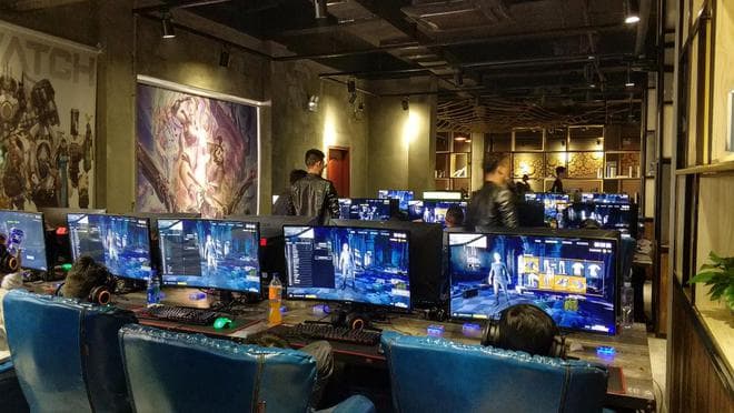 网吧倒闭潮：4年闭店5万家，曾经最暴利的行业走向末路？
