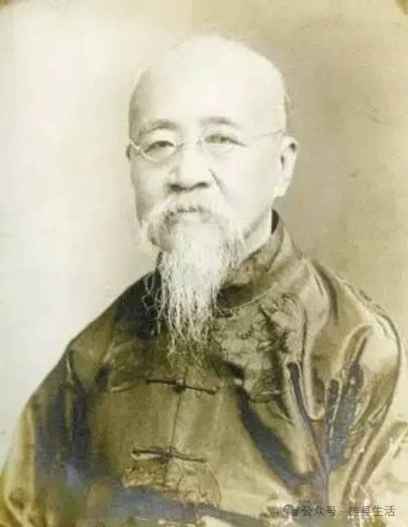 探索甲骨文书法的艺术魅力：四大流派共绘古文字之美