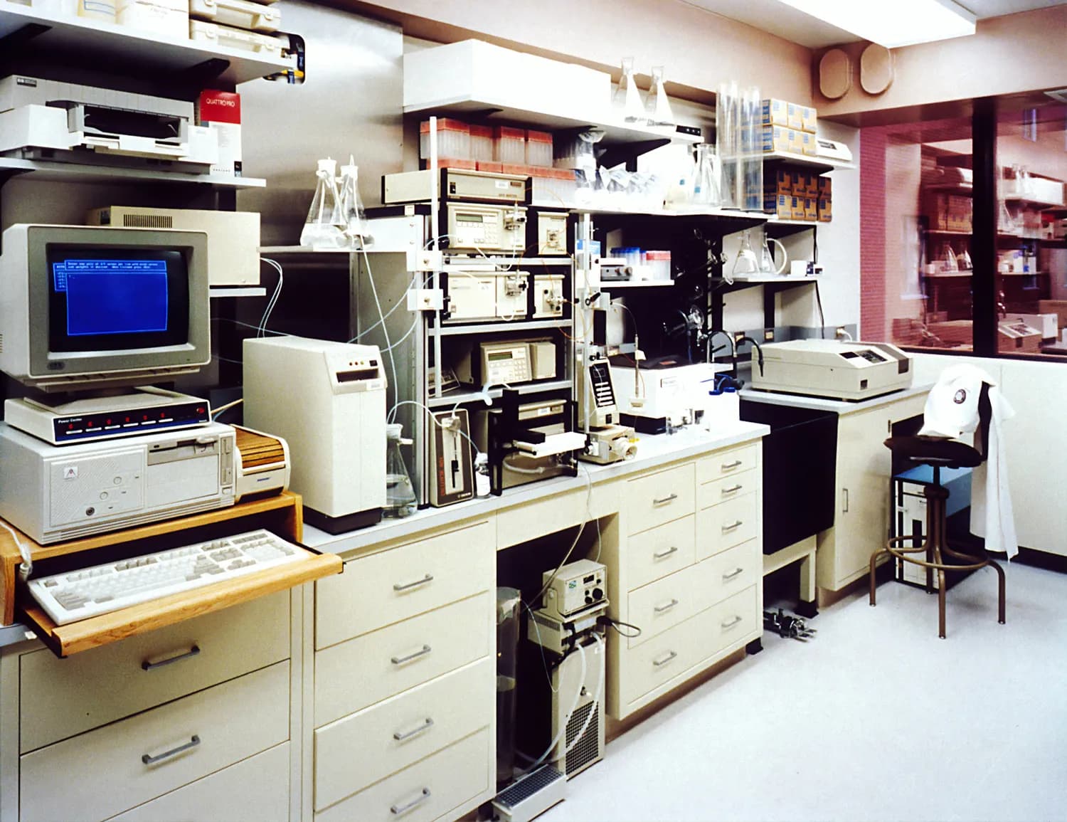 近红外光谱+HPLC：面粉安全检测的科技利器