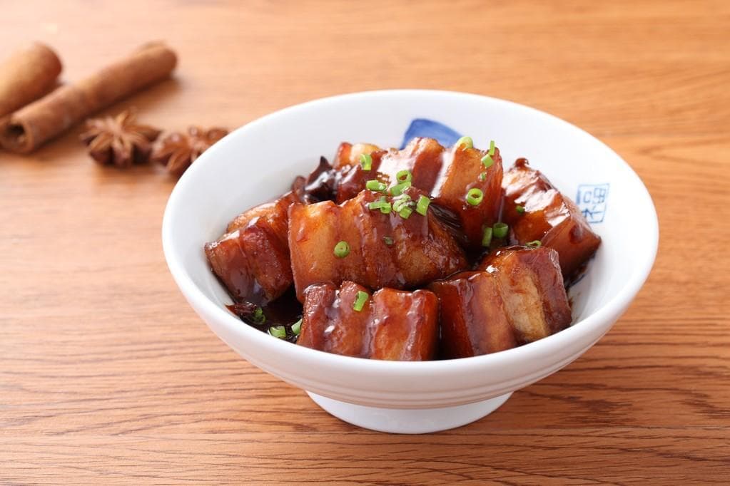 一盘红烧肉做出六个味