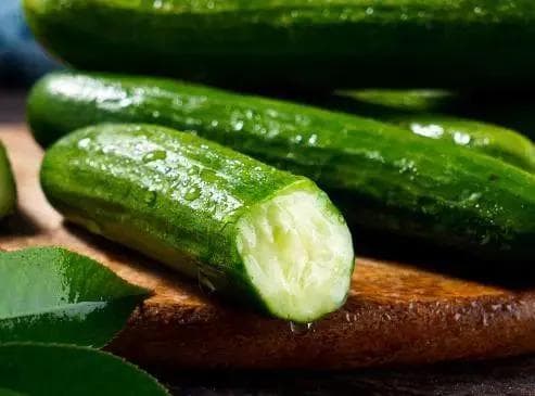 黄瓜冷藏还是常温保存？让新鲜更持久！