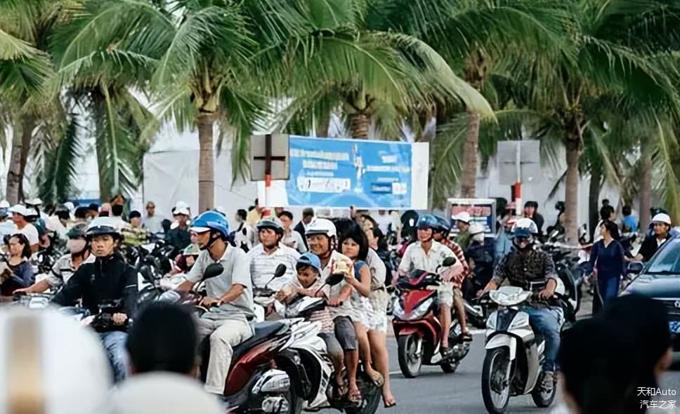 揭秘弯梁车：为何它是农村最受欢迎的“农机摩托”？