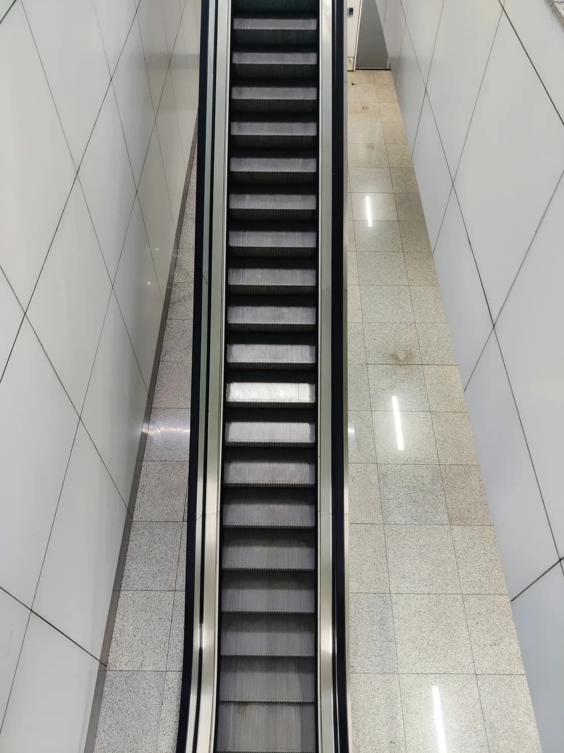 南昌二附院用上“黑科技”电梯，看病不再挤爆