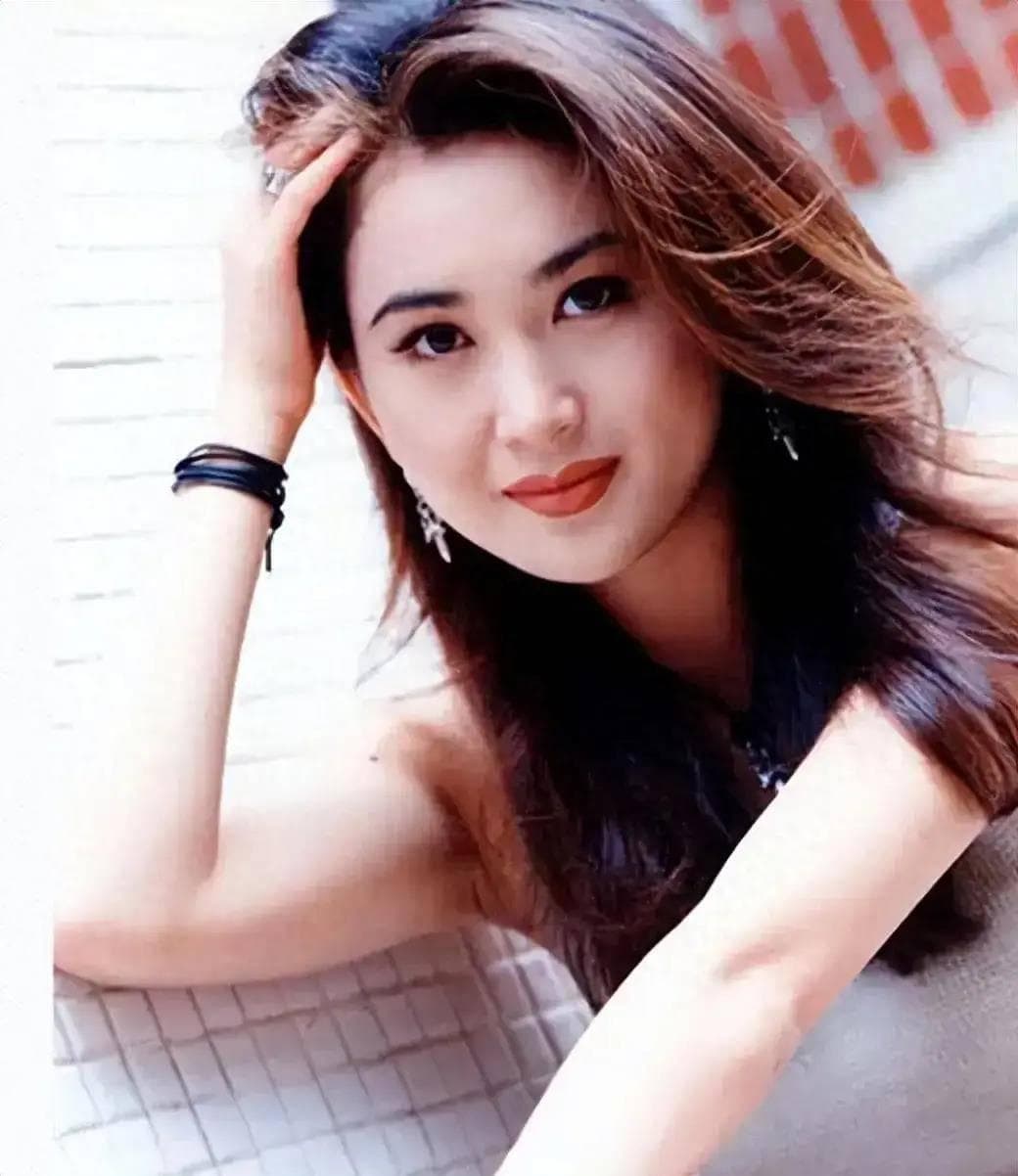温碧霞：香港女神的绚烂人生