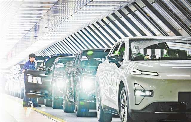 2024年重庆汽车产量超254万辆 新能源汽车95.32万辆、增长90.5%