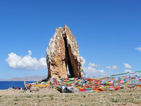 扎西半岛旅游指南：探索藏地自然奇观与文化之旅 🌄