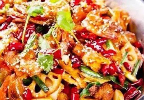 麻辣香锅：麻辣鲜香，让人欲罢不能