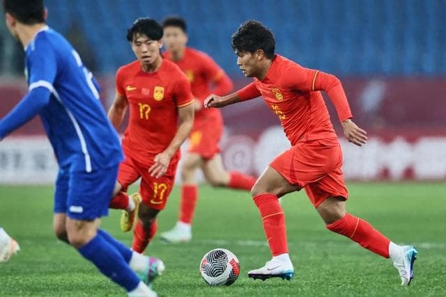 新U22国家队首战，U20小将替补出彩