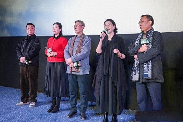 黄梅戏电影《六尺巷》观影活动在合肥举办 主创畅谈传承与创新