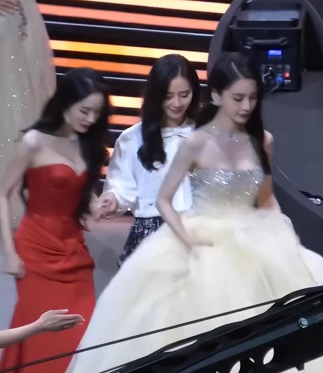 跟杨幂学社交：如何赢得女性友谊