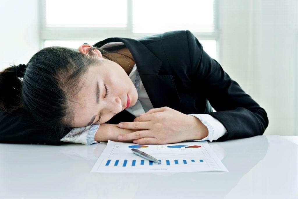 揭秘褪黑素的副作用：5个自然助眠方法助你一觉到天亮