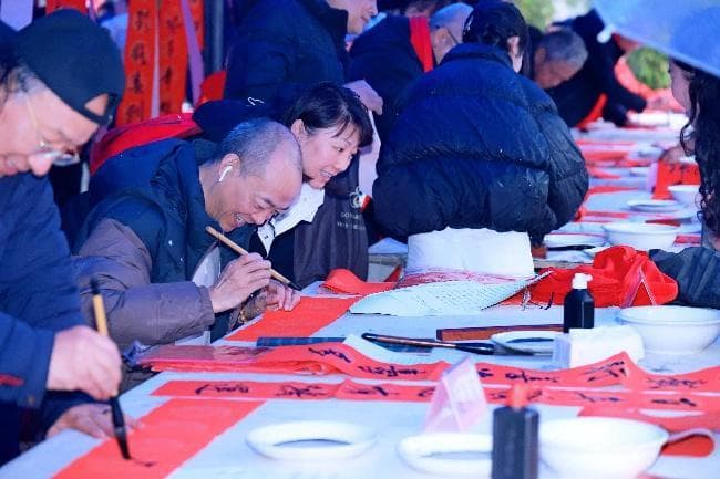“春联源地，联动世界”：一场跨越国界的春节文化盛宴