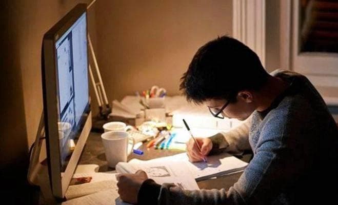 挑战极限？初中生每天只睡二十分钟够吗？