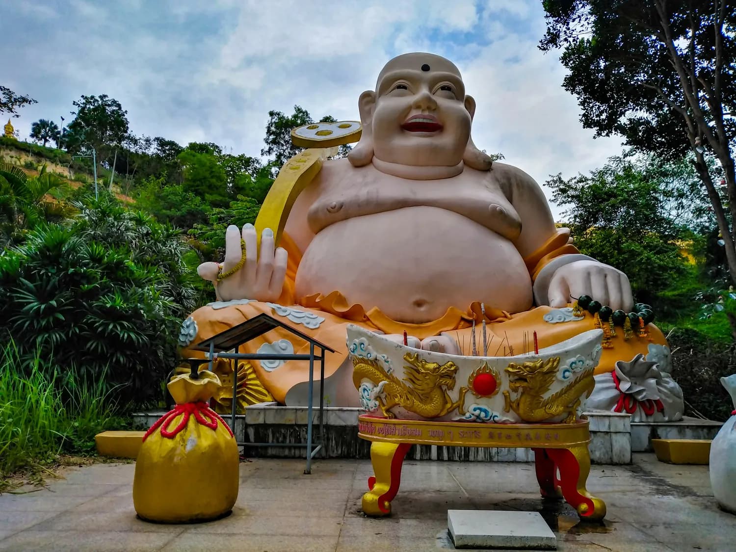 冬日游溪口：弥勒圣坛探秘