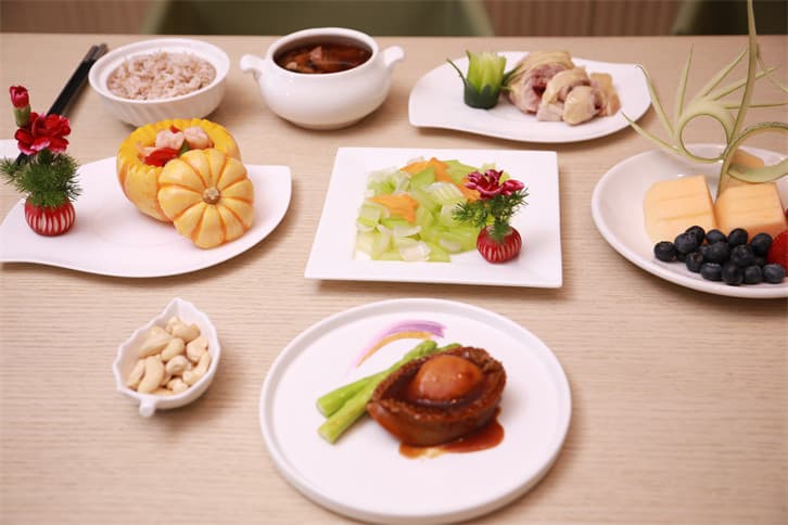 孕妇可以吃蜂蛹吗，这里有正确的孕期饮食建议