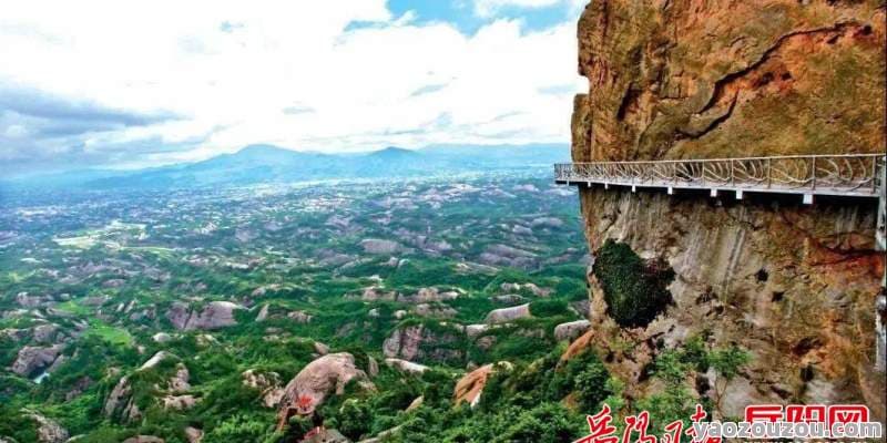 探索多彩民族风情与自然奇观-云南思茅区旅游攻略